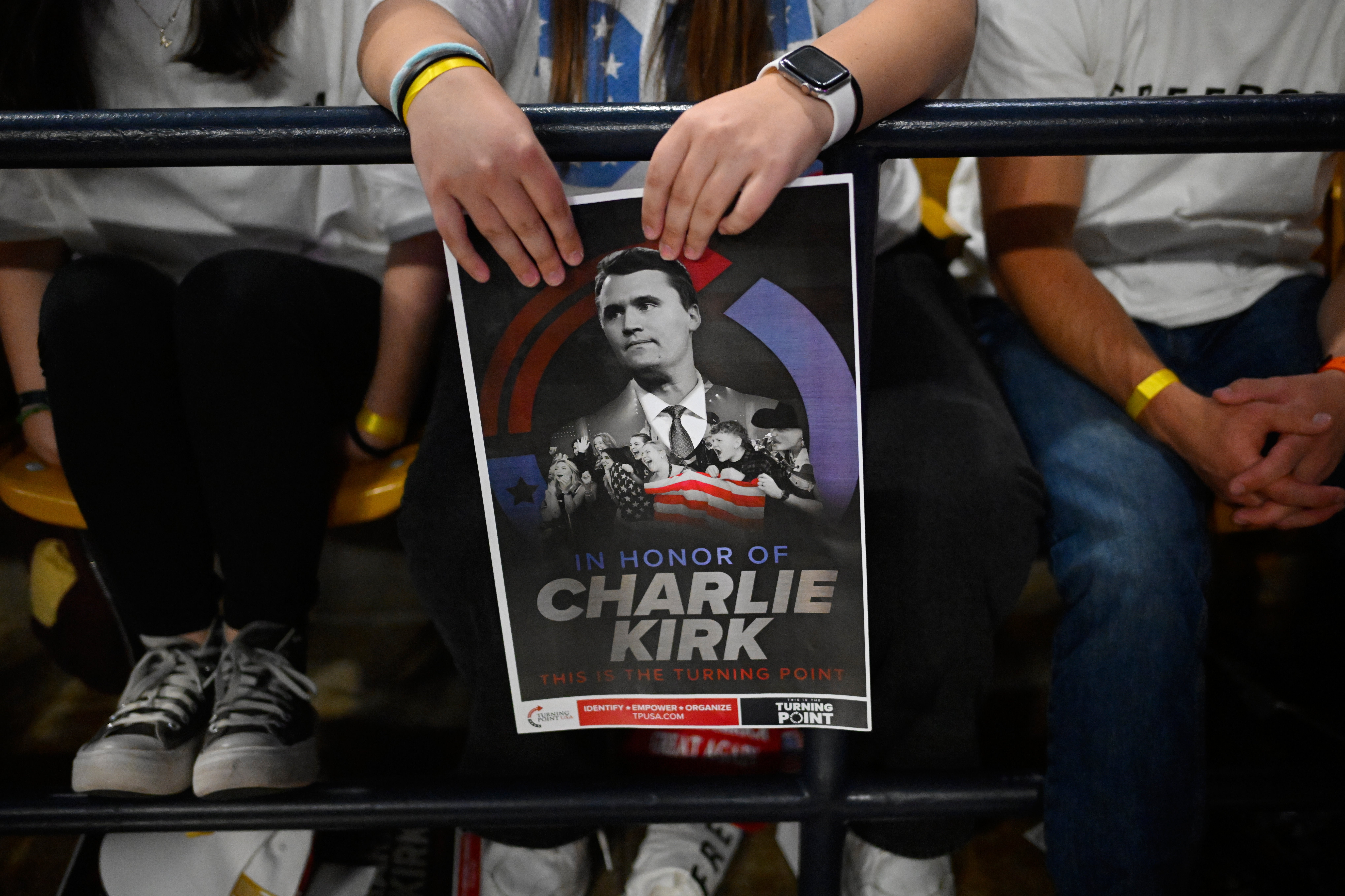 Nedavno atentat na Charlieja Kirka potaknuo je široko rasprostranjen razgovor o tome je li američka politika sve više mržnja i nasilnija i tko je kriv