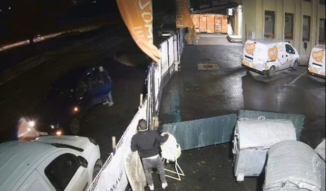 VIDEO Humanitarna organizacija Pomozi.ba objavila snimku kako im se krade donirana odjeća