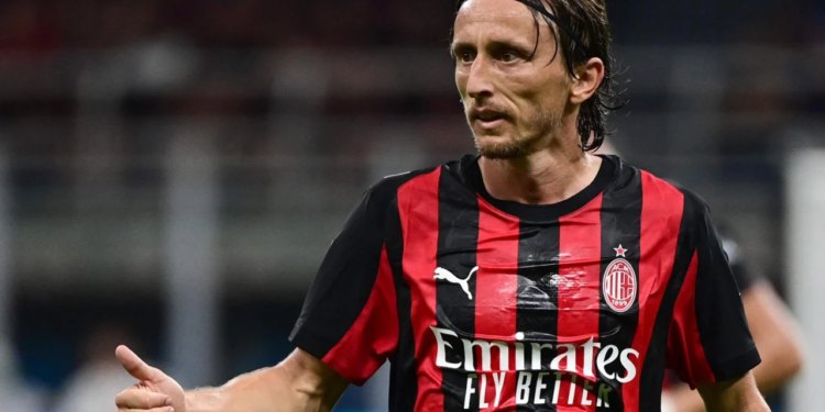 VIDEO Preskočio je Modrić pjesmu, predstavio se poklonom koji će svi pamtiti, suigrač sve otkrio