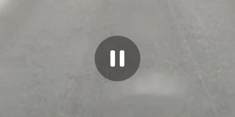 Vozila Renault Clio, s otvorenim petima vratima, na felgama od Tromilje, preko tunela Ploča, do Dubrave…