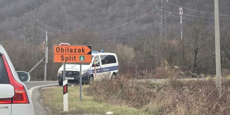 Vrijeme je “ljepše”, no poteškoća u cestovnom i pomorskom prometu još uvijek ima!