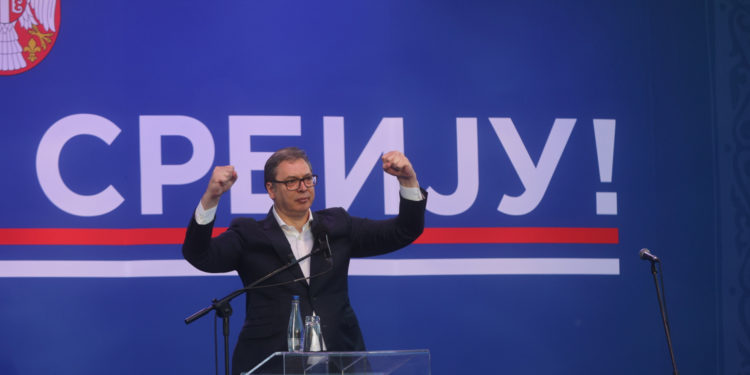 Vučić o skupu u Novom Sadu: ‘A što je u subotu, ima neka utakmica?’