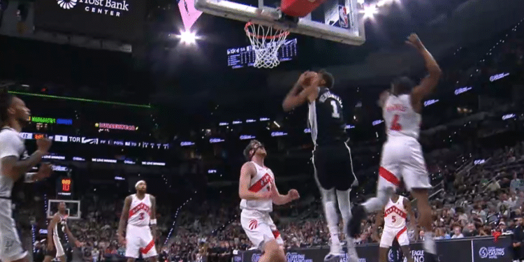 Wembanyama nije stvaran: nemogući koš za 2,24 m