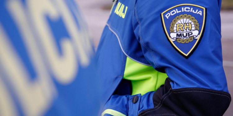 Zaboravio da je policija najavila veliku akciju. U Šibeniku mladić (23) uhvaćen u prekršaju u sitne noćne sate