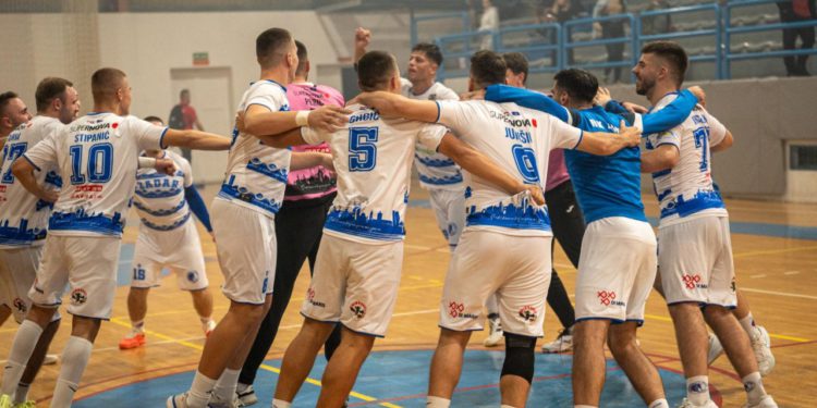 Zadar srušio Rovinj u punim Mocirama – Tornado nosio igrače do pobjede (28:25)