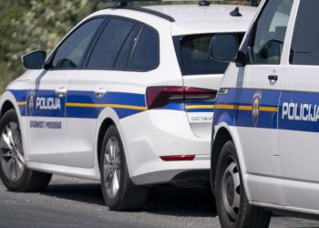 Zadarska policija zaustavila dvojicu vozača – jedan vozio unatoč zabrani, drugi odbio test na drogu