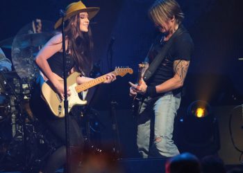 Zašto svi misle da je ovo nova djevojka Keith Urban nakon razvoda Nicole Kidman: ‘To je 100% vjerodostojna’, inzideri Nashville inzideri … pa čak ni njezin otac ne poriče!