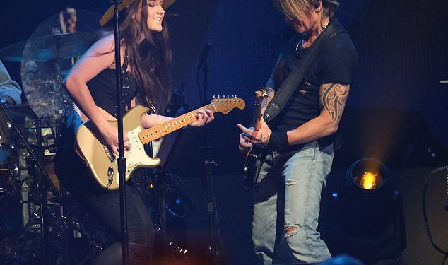 Zašto svi misle da je ovo nova djevojka Keith Urban nakon razvoda Nicole Kidman: ‘To je 100% vjerodostojna’, inzideri Nashville inzideri … pa čak ni njezin otac ne poriče!