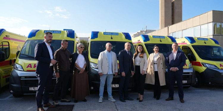 Zavod za hitnu medicinu dobio osam novih vozila
