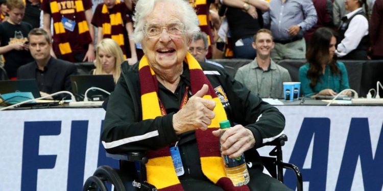 Zbogom sestri Jean: Ikonična redovnica koledža košarke