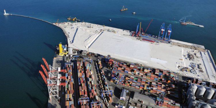 Zelenski proglasio vojnu upravu u bitnom lučkom gradu