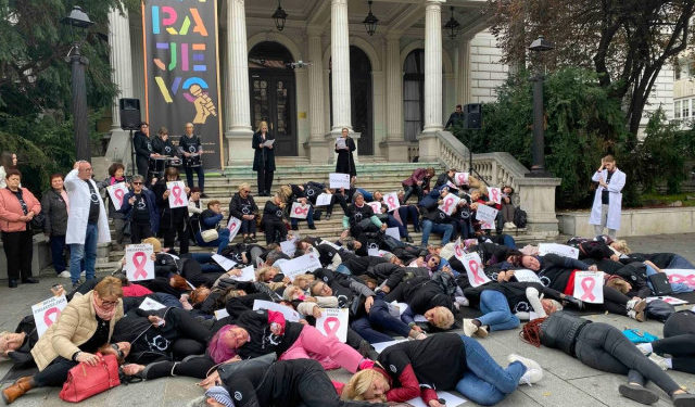 Žene oboljele od raka dojke upozorile na liste čekanja i neadekvatno liječenje