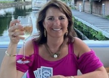 Ženski samozatajni osmrtnik postaje viralan: ‘Umro sam od fomo’