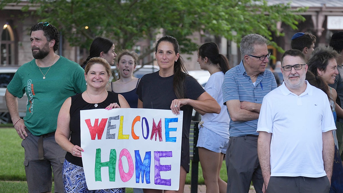 Edan Alexander vraća se u NJ
