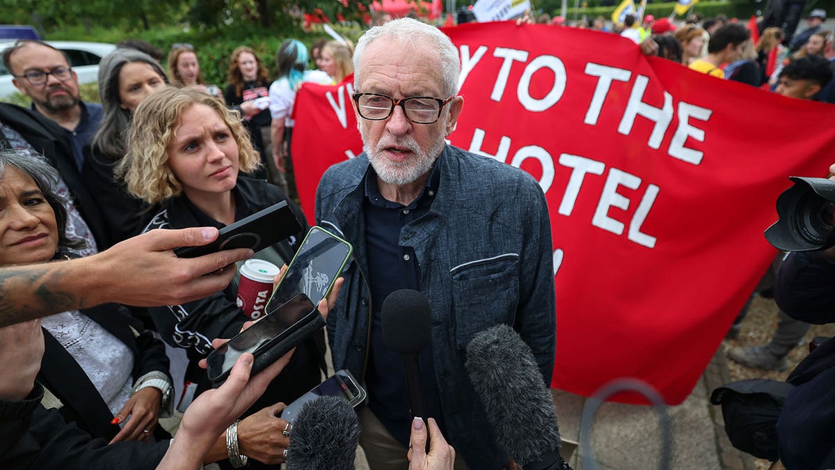 Jeremy Corbyn, vaš vođa stranke
