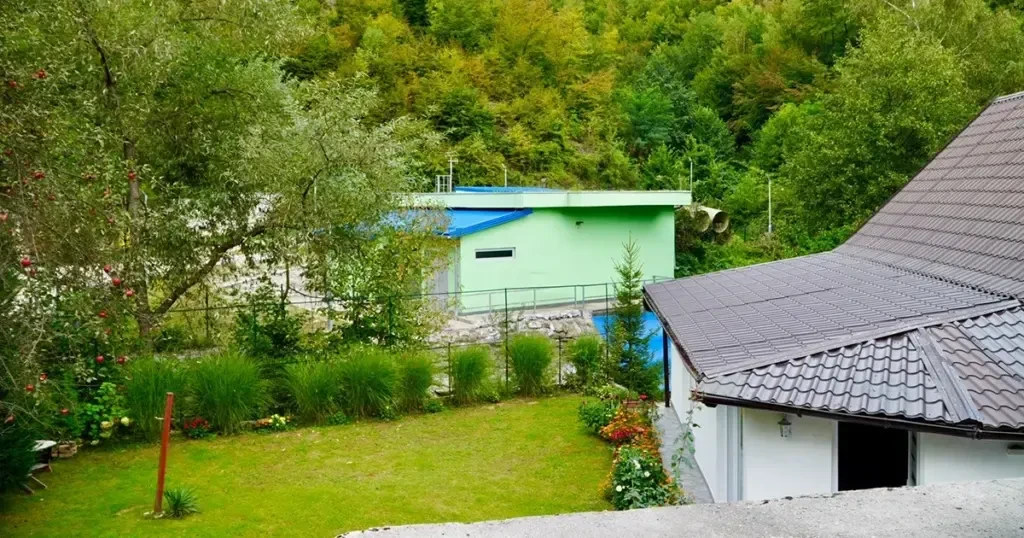 Mala hidroelektrana izgrađena uz kuću Salke Hodžića