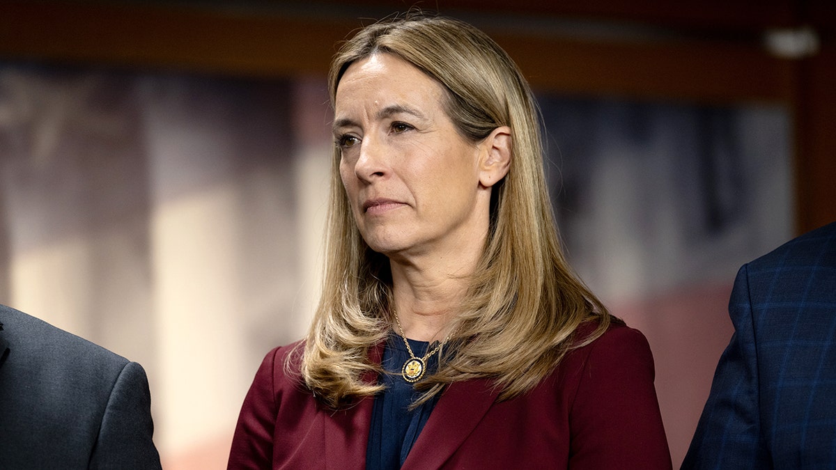Veleposlanik Mikie Sherrill i konferencija za novinare