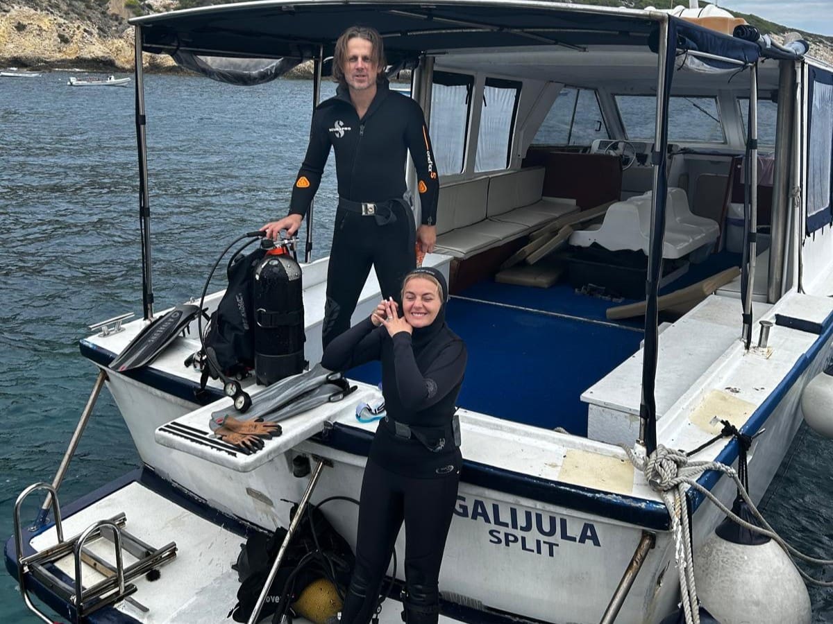 Eko akcija na Biševu: "Čistilo se podmorje uvale Mezuporat"