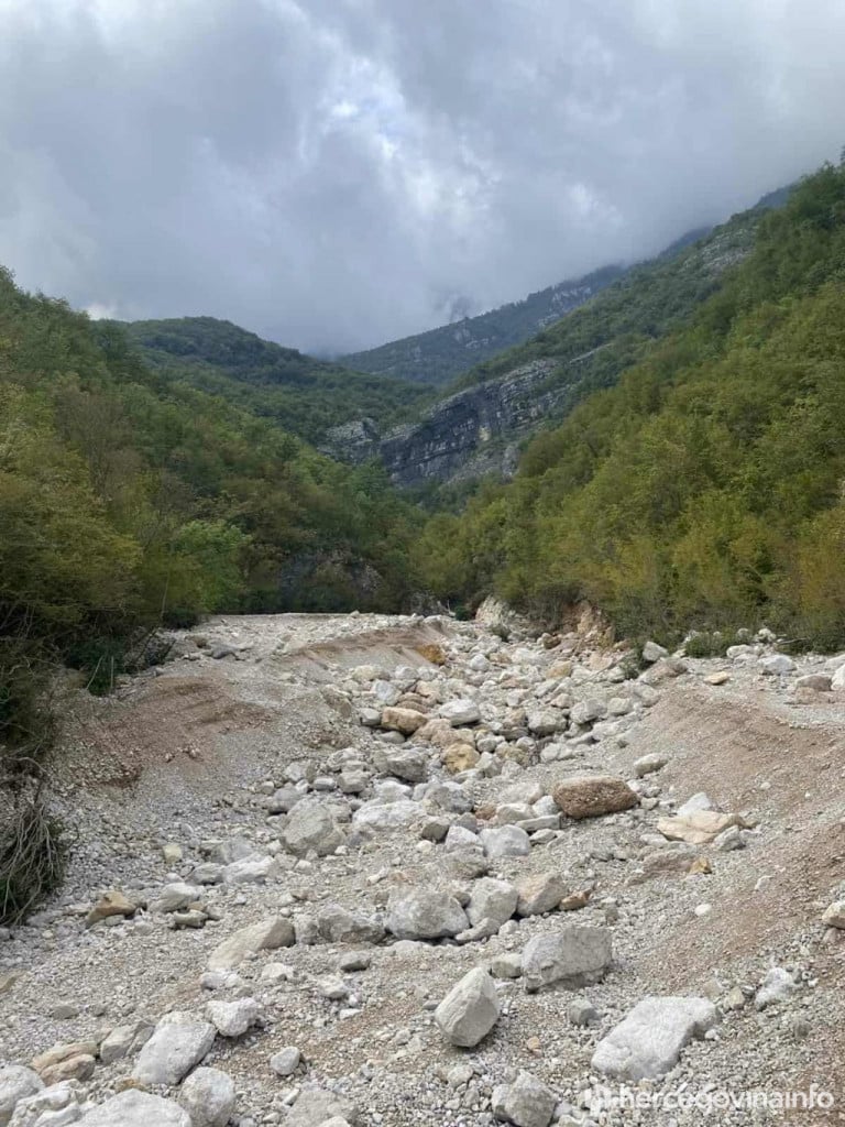 Selo Diva Grabovica kod Mostara i godinu nakon poplava ostaje bez pomoći