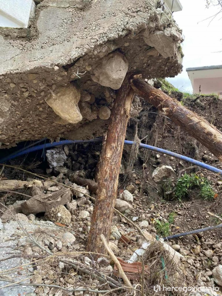 Selo Diva Grabovica kod Mostara i godinu nakon poplava ostaje bez pomoći