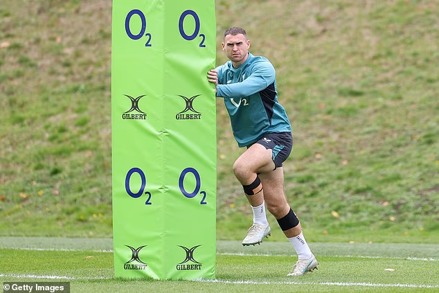 Engleska sumnja u kondiciju zadnje linije oko Toma Roebucka (na slici) i Freddieja Stewarda