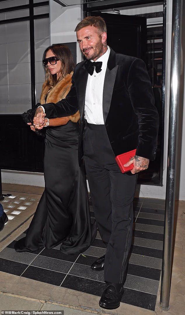 Davidov bliski prijatelj Gordon Ramsay priredio je veliku zabavu u svom restoranu Chelsea, gdje je zvijezda slavila do ranih jutarnjih sati sa svojim najbližima