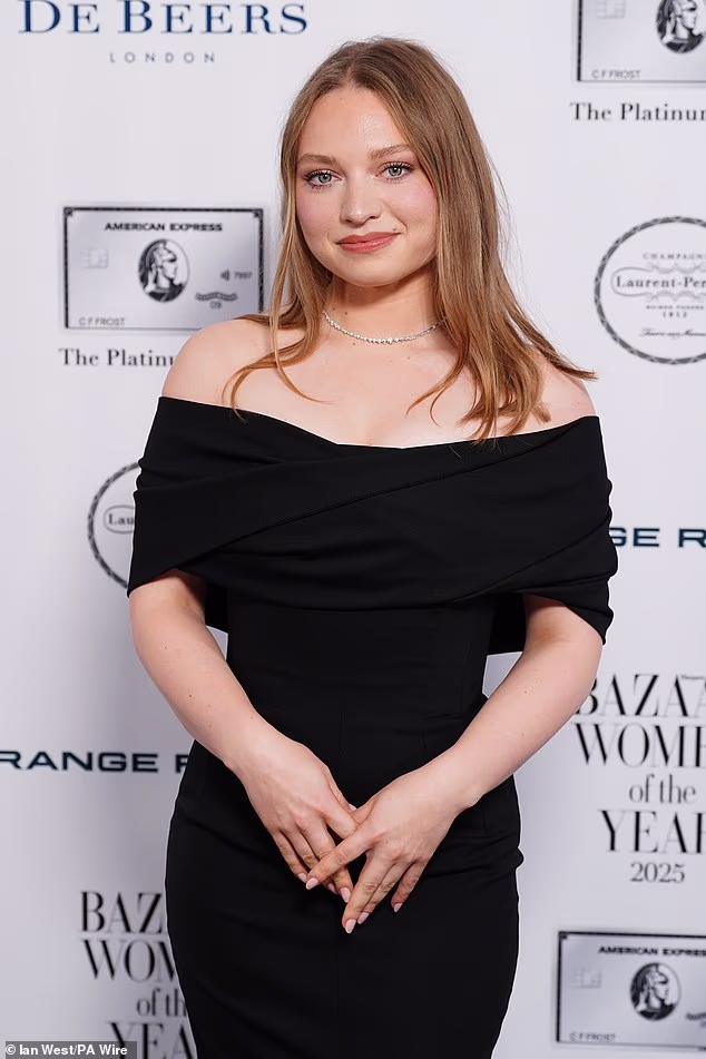 Glumica je izgledala pljunuto poput svoje majke holivudske zvijezde