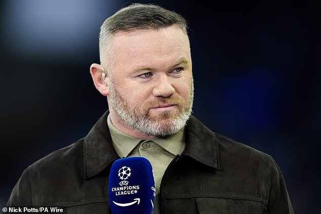 Uslijedio je Wayne Rooney koji je tvrdio da bi ga zvijezde Chelseaja trebale privatno ispitivati ​​o politici
