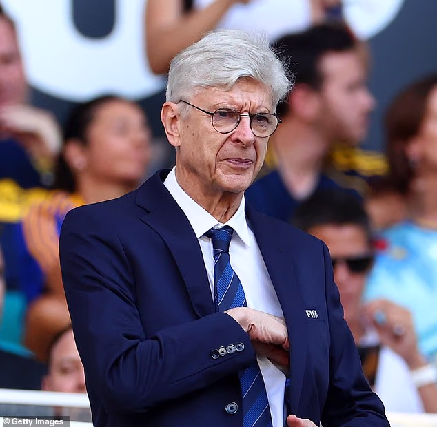 Arsene je tvrdio da je Wirtzu rečeno da može igrati kao broj 10 i da je to razlog zašto je odlučio prijeći u Liverpool