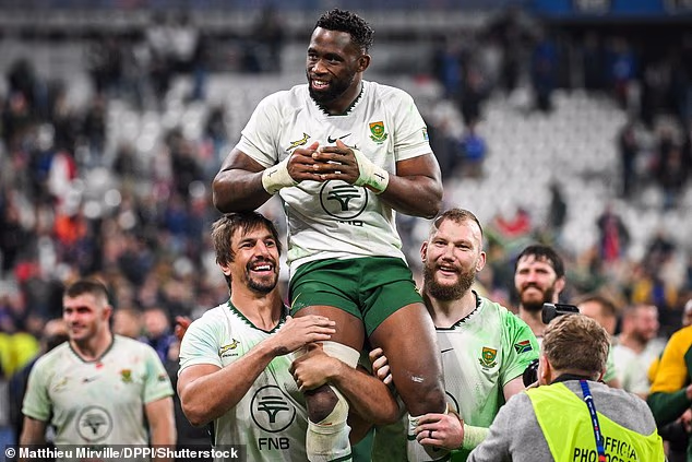 Legendu Springboka Siya Kolisija skinuo je Rassie Erasmus protiv Francuske, prekinuvši tako svoj 100. nastup za svoju zemlju