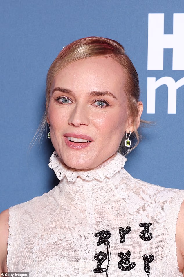 Diane, koja je Njemica, tečno govori francuski. Zadnji put je glumila u francuskom filmu Zbogom, kraljice moja 2012. godine