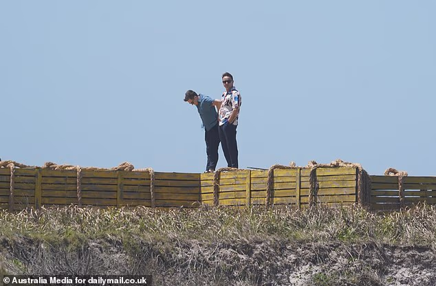 Domaćini će voditi zvijezde kroz sljedeća tri tjedna u kampu