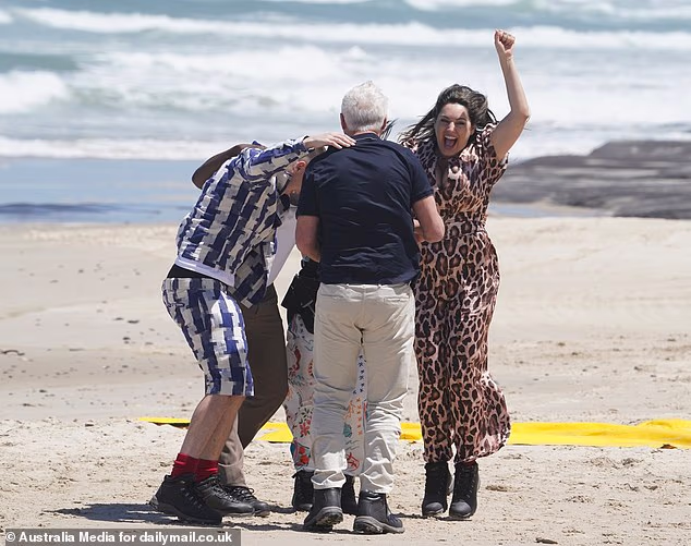 Posebno je Kelly izgledala vrlo zadovoljna sobom dok je skakala gore-dolje