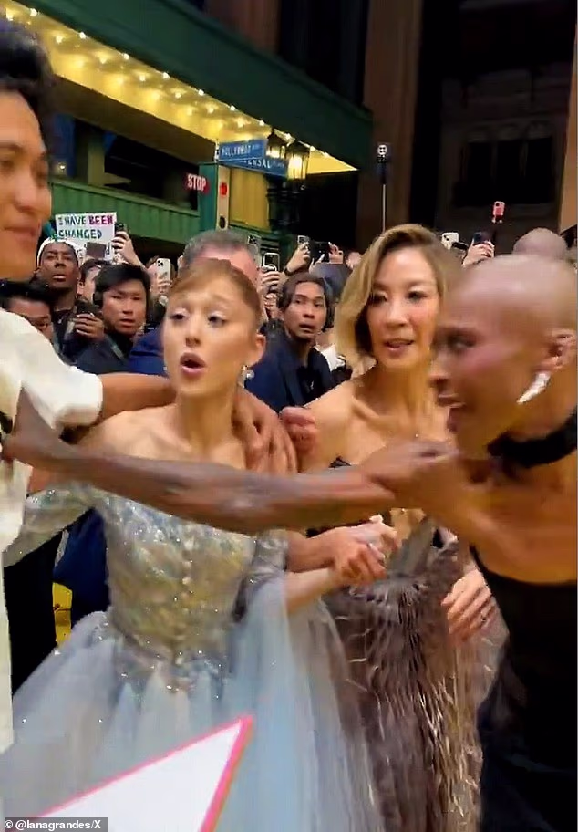 Sada je Wen optužen za uznemiravanje javnosti, piše BBC