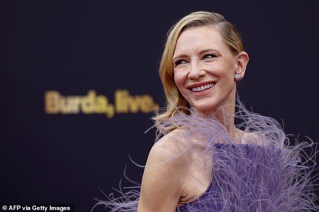 'To je zato što odustajem (od glume). Moja obitelj koluta očima svaki put kad to kažem, ali to i mislim. Ozbiljno namjeravam odustati od glume', rekla je