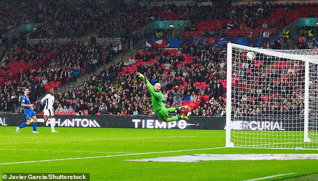 Veznjak Topnika napravio je trenutak kvalitete u 90. minuti okršaja, zakucavši svoj udarac u gornji kut i potvrdio pobjedu Tri lava