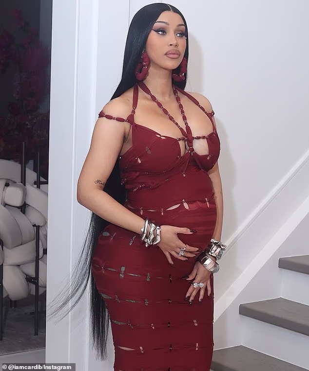 Reperica - koja je dan ranije na Instagramu objavila da je dobila bebu broj četiri - dala je nagovijestiti ime svog malog tijekom intervjua za Highsnobiety na otvaranju butika CYBEX Global u četvrtak u New Yorku.