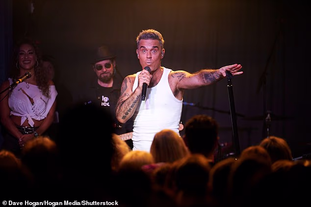 51-godišnja pjevačica proslavila se u boybandu Take That od 1990. do 1995., prije nego što je 1996. započela solo karijeru