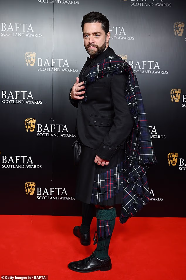 Glumac Richard Rankin na dodjeli škotskih nagrada BAFTA 2025