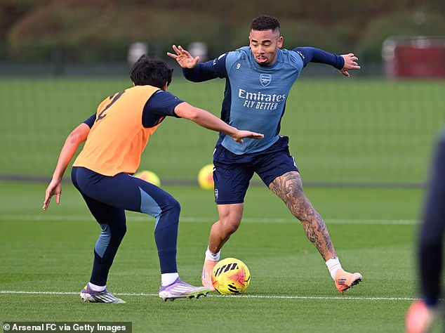 Podrazumijeva se da Arsenal namjerava sljedeći mjesec osposobiti Gabriela Jesusa za neko vrijeme igranja i reklamirati njegove talente potencijalnim proscima