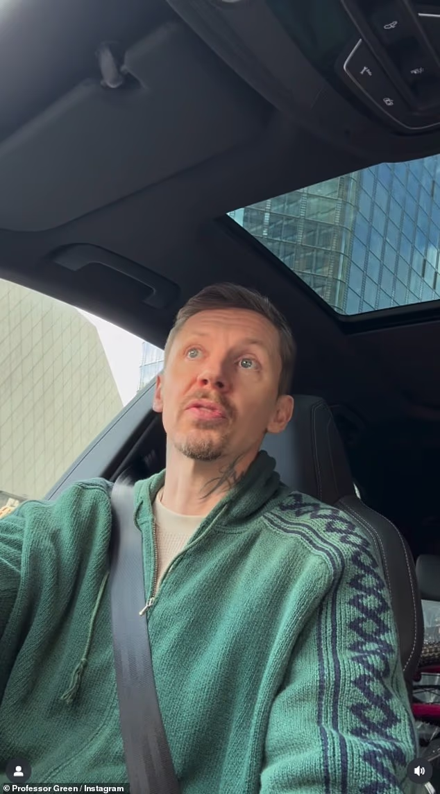 Green je rekao: 'Donio sam mnogo loših odluka, loših odluka o bijegu, loših odluka o suočavanju, pio sam i drogirao se u izolaciji i skoro sam se ubio'