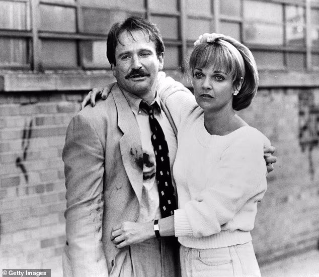 Reed je glumio uz Robina Williamsa u filmu Cadillac Man iz 1990