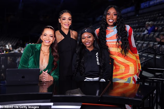 Duncan je dobro poznata po tome što redovito prednjači u izvještavanju mreže o ženskoj košarci