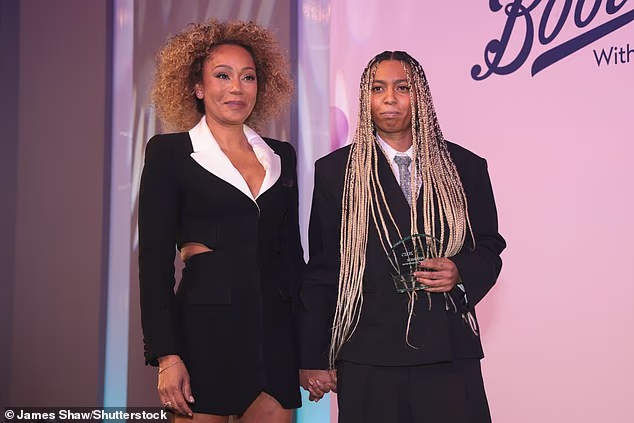 Mel B i Phoenix Brown na The Beauty Awards održanoj u Londonu ranije ovog mjeseca