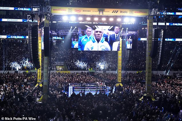Conor Benn walks out before at the Tottenham Hotspur Stadium, London. Picture date: Saturday November 15, 2025. PA Photo. Photo credit should read: Nick Potts/PA Wire.RESTRICTIONS: Use subject to restrictions. Editorial use only, no commercial use without prior consent from rights holder.