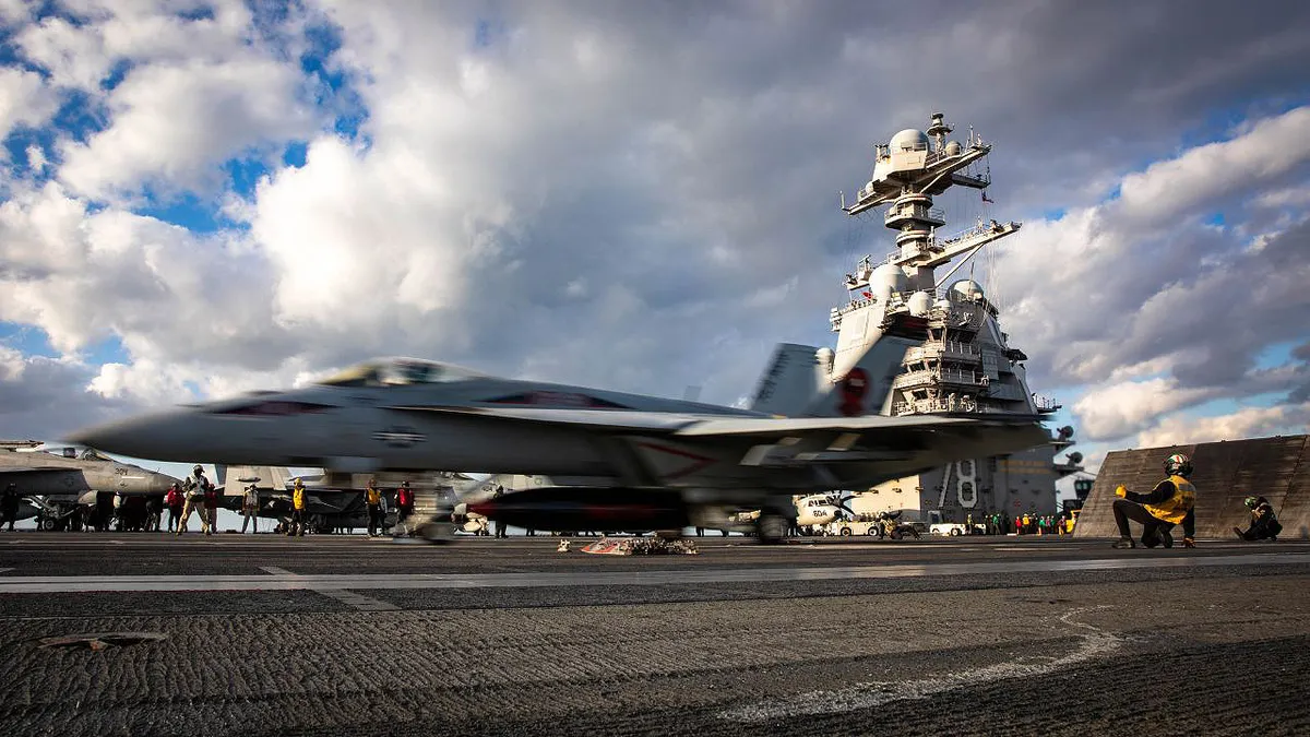 Fotografija iz datoteke USS Ford.