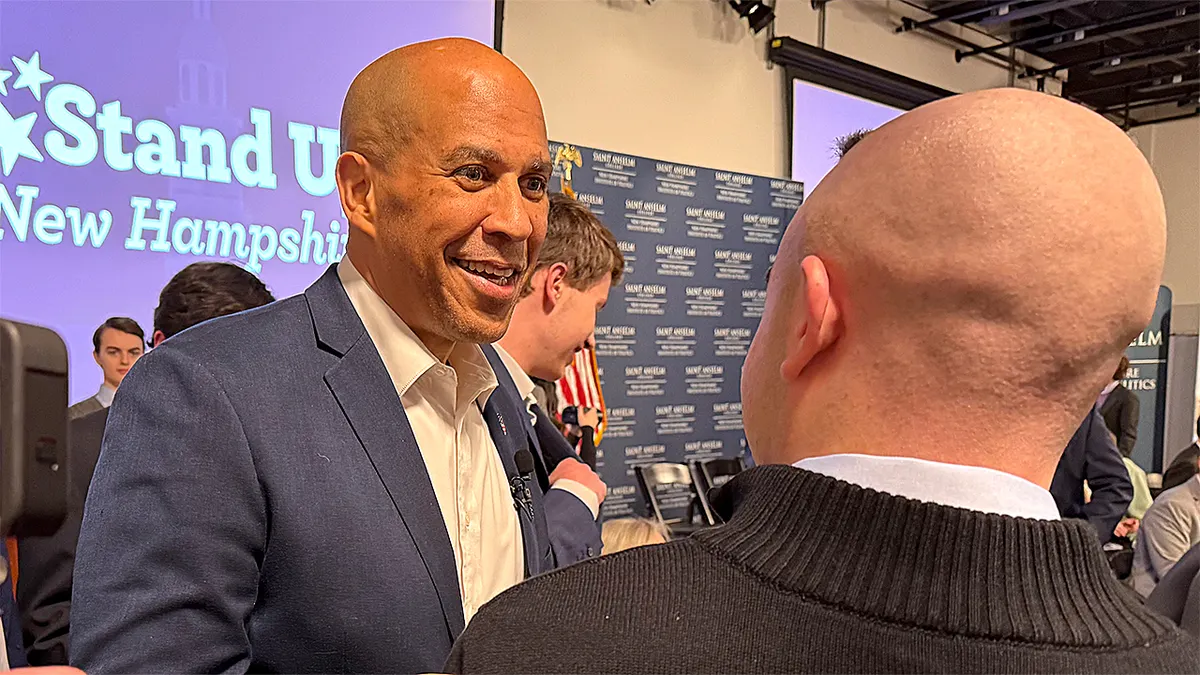 Sen. Cory Booker u New Hampshireu