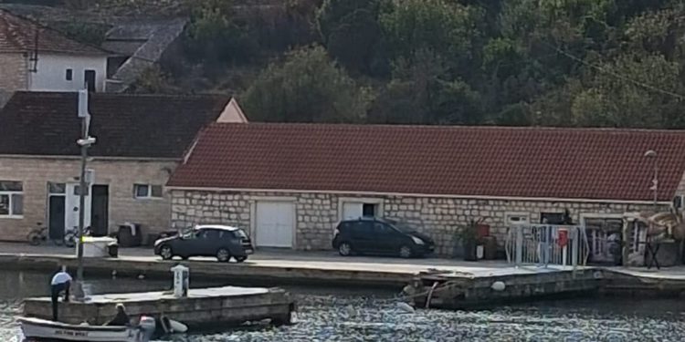 ACI za Morski HR potvrdio: "Urušio se mul u Milni, traje vještačenje"