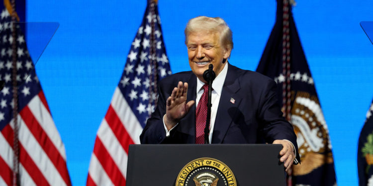 Amerika ‘možda radi’ na denuklearizaciji s Rusijom i Kinom – Trump — RT World News