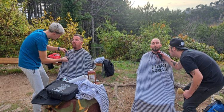 BRADATA AUKCIJA Humanitarna akcija ispred doma Umberto Girometta privukla veliki broj građana: “Iznad svih očekivanja”